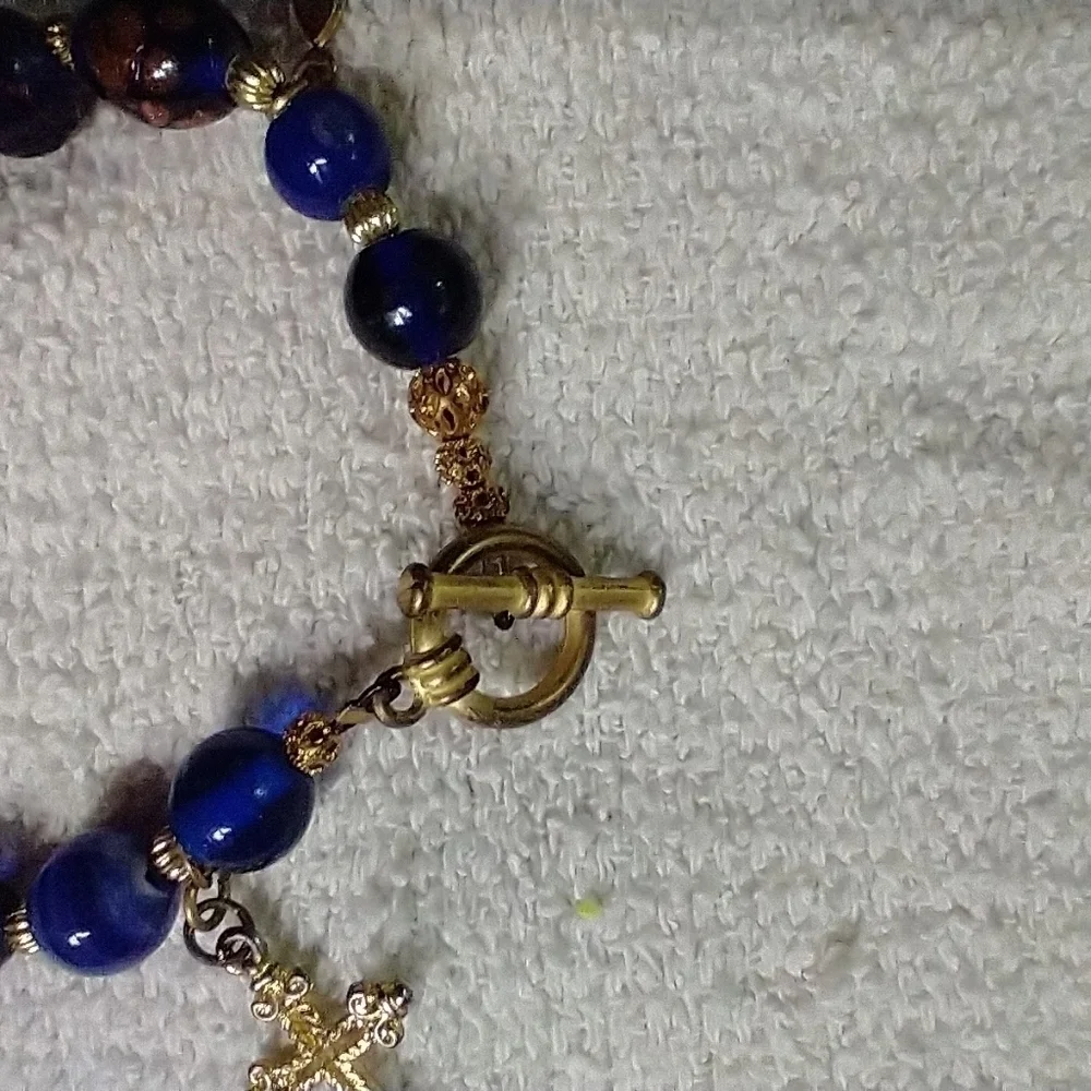 Goldtone blue glass beaded crystal cross toggle wire Bracelet